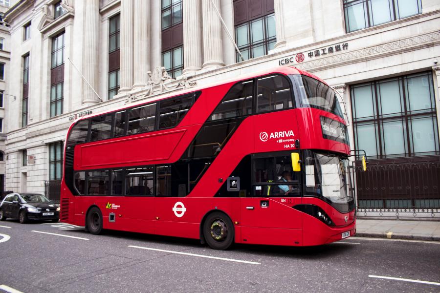  Alexander Dennis Enviro400H City 2015 года  (фото 31 из 31)